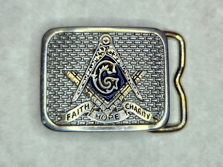 [Buckle Pic Missing] (Click here)